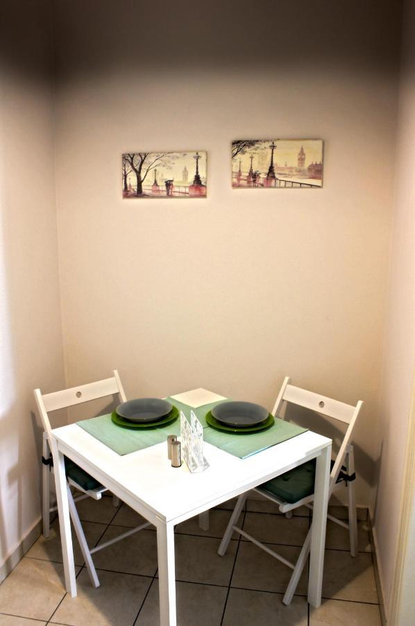 Central Apartment At Koukaki Area Athen Eksteriør billede